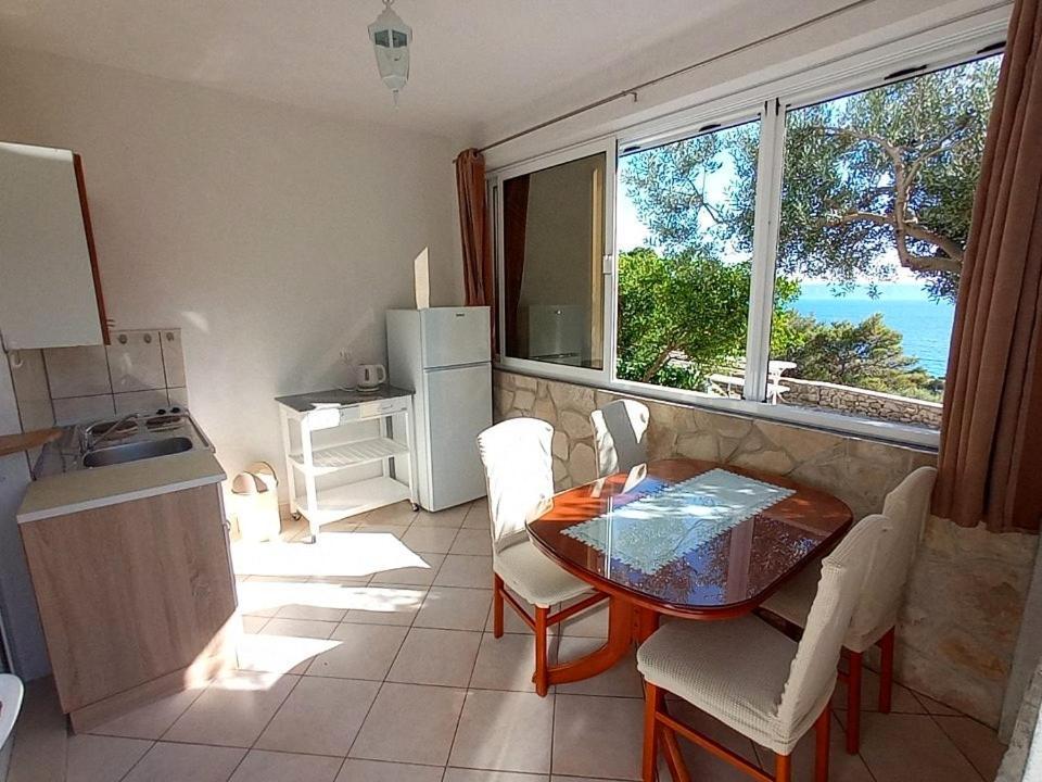 Casa Del Olivo Apartment Tucepi Bagian luar foto