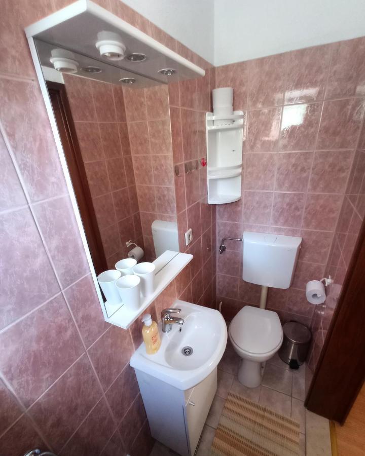 Casa Del Olivo Apartment Tucepi Bagian luar foto