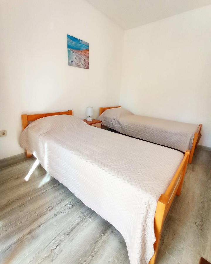 Casa Del Olivo Apartment Tucepi Bagian luar foto